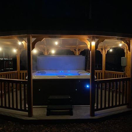 Talkeetna Log Cabin With Hot Tub Unit 2 Dış mekan fotoğraf