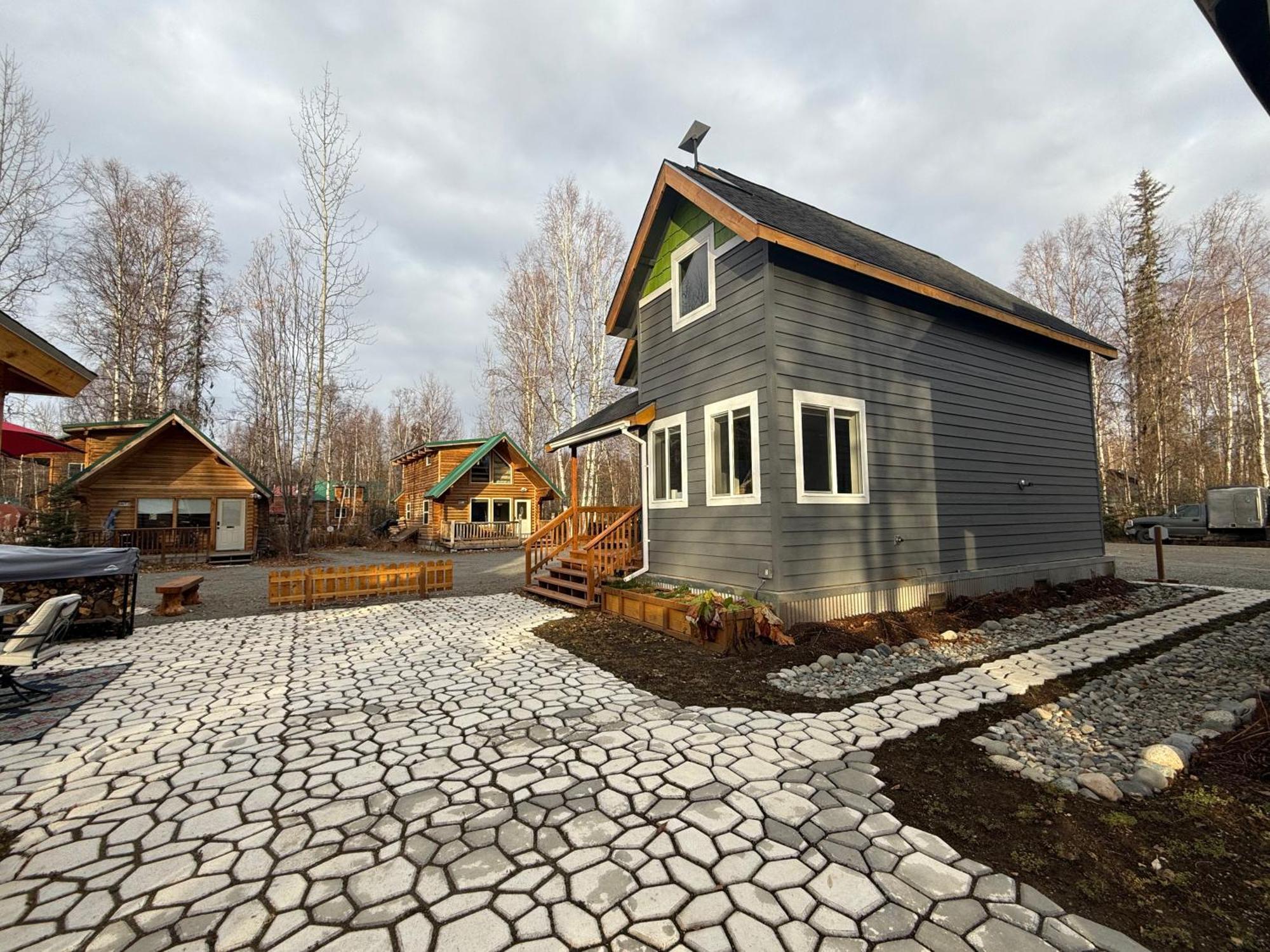 Talkeetna Log Cabin With Hot Tub Unit 2 Dış mekan fotoğraf