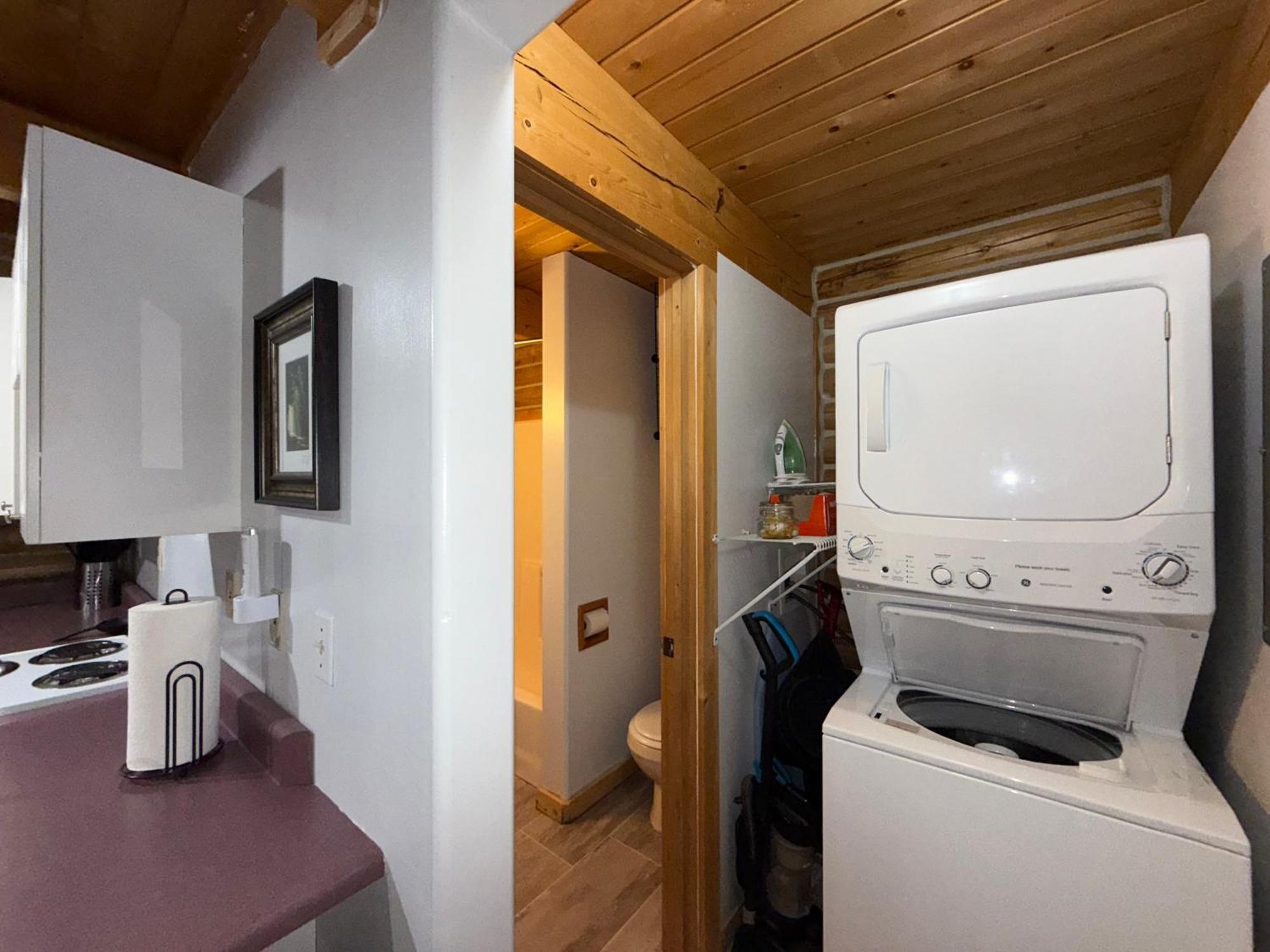 Talkeetna Log Cabin With Hot Tub Unit 2 Dış mekan fotoğraf